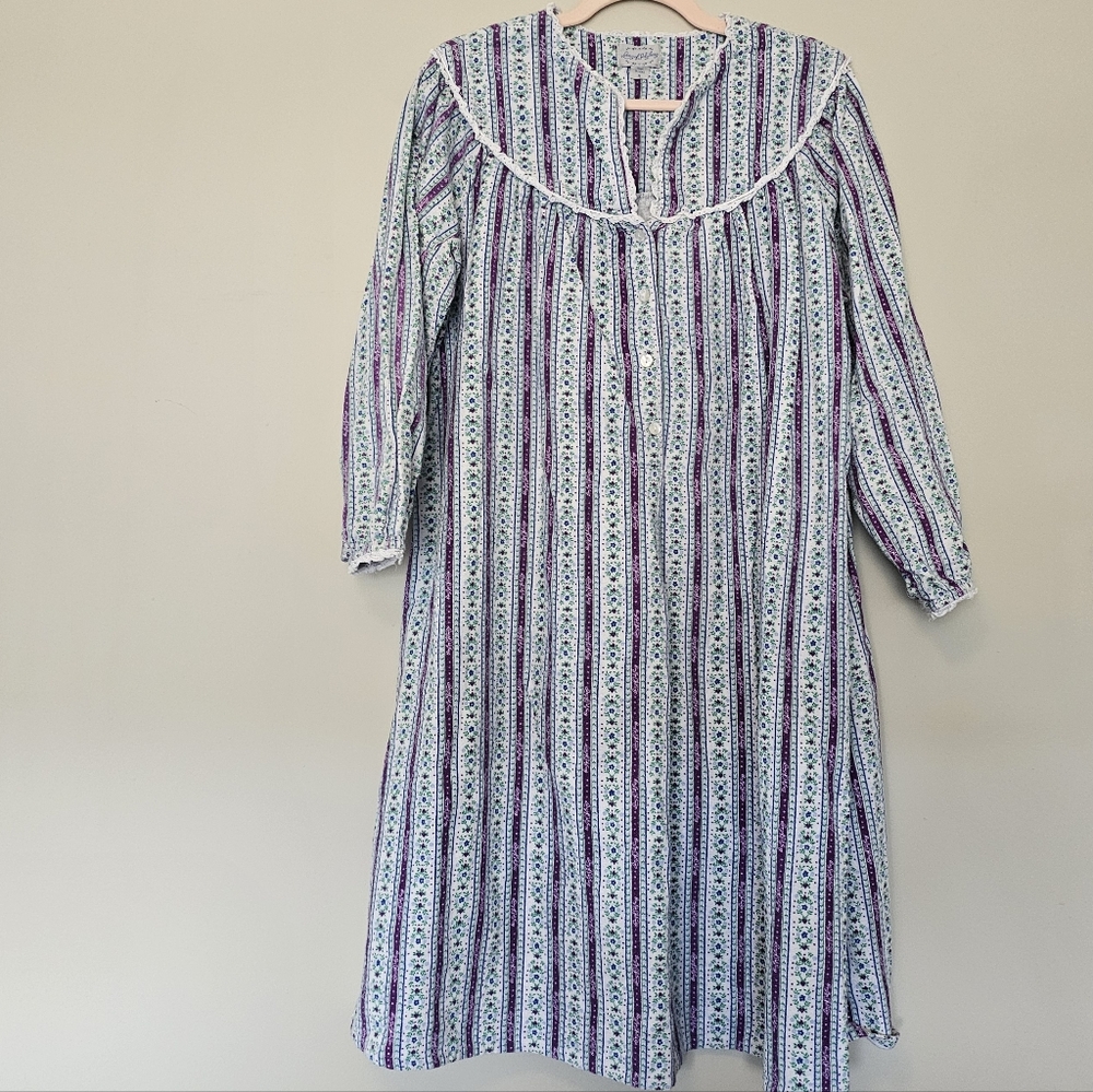 Lanz of Salzburg 100% Cotton Flannel Nightgown Medium Purple Floral Striped Midi